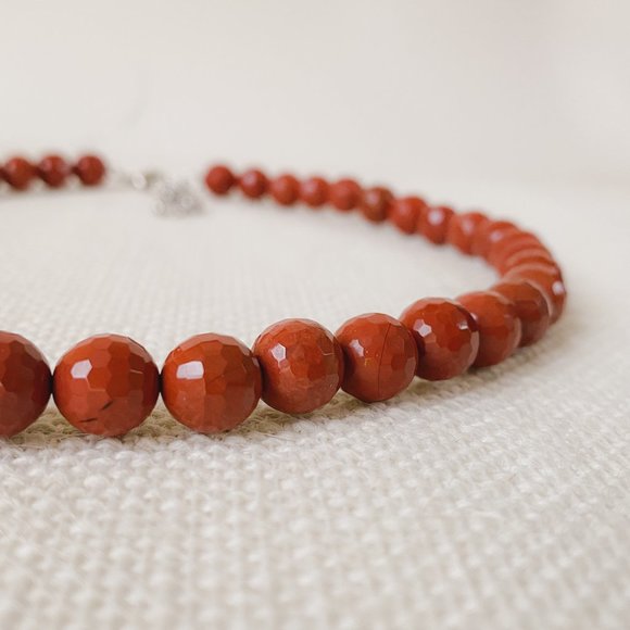 Red Jasper Gemstone Brick Red Disco Faceted Round Beaded Simple Collar Necklace - Picture 5 of 11